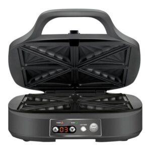 4 Slice Toastie Maker Cool touch handle